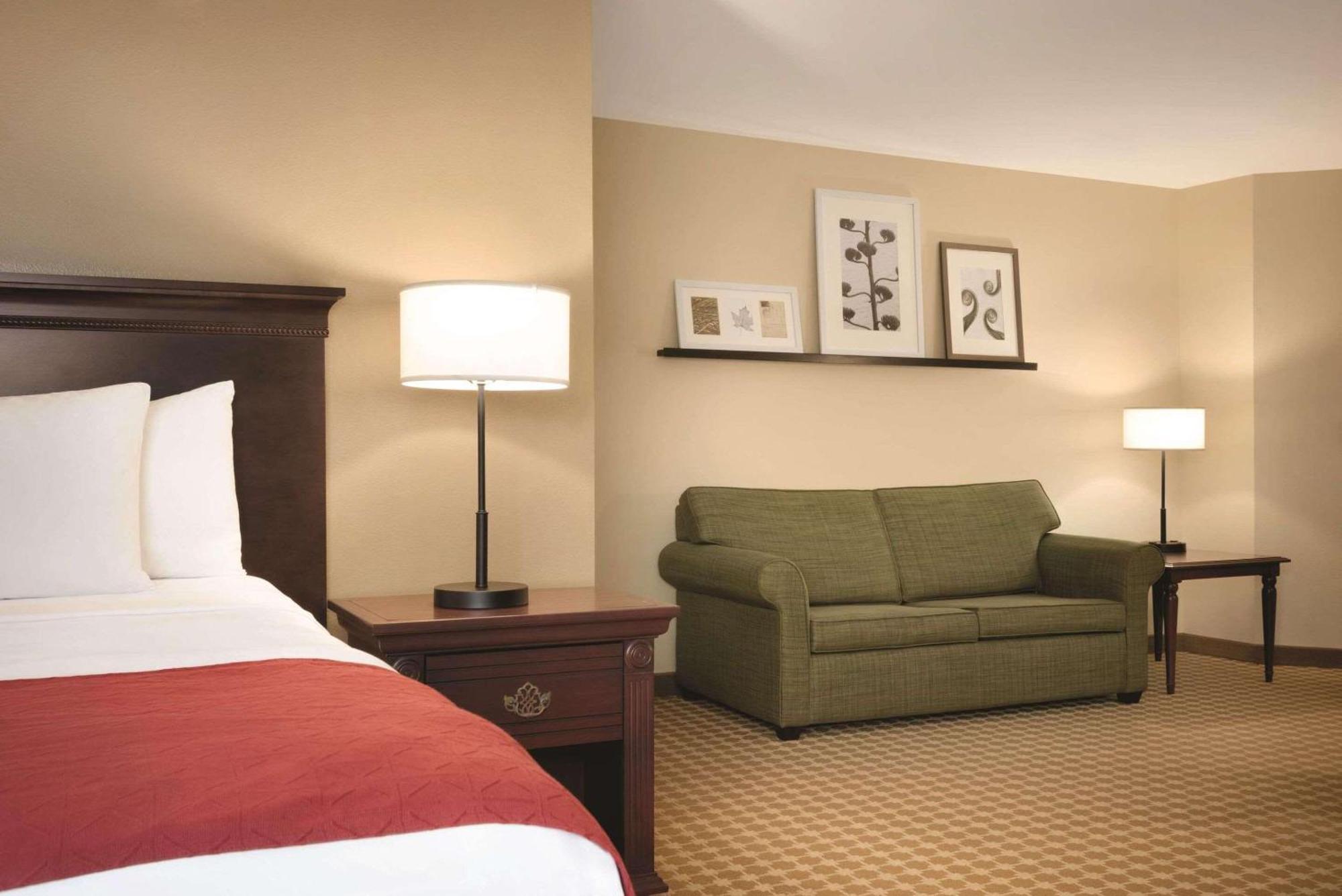 Country Inn & Suites By Radisson, Des Moines West, Ia Clive Buitenkant foto